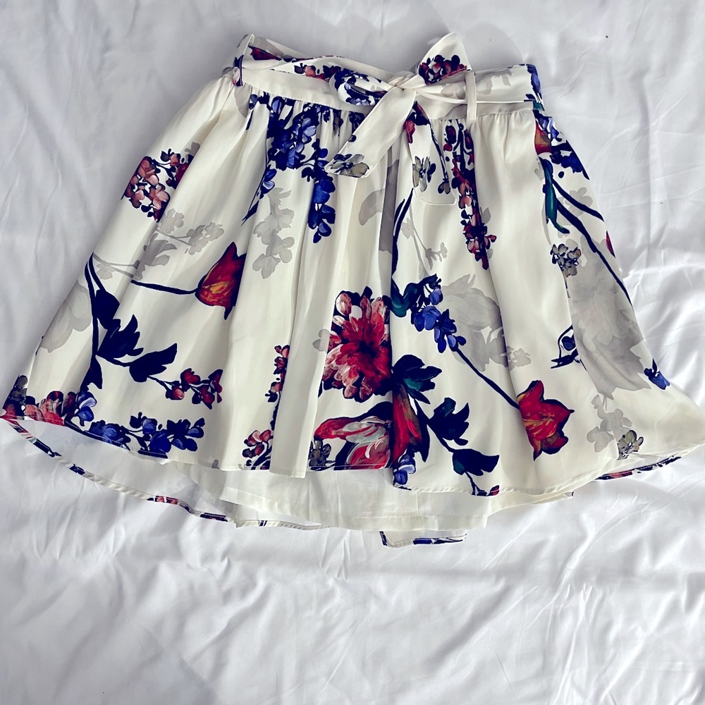 Express Cream Floral Print A-line Skirt Size 2